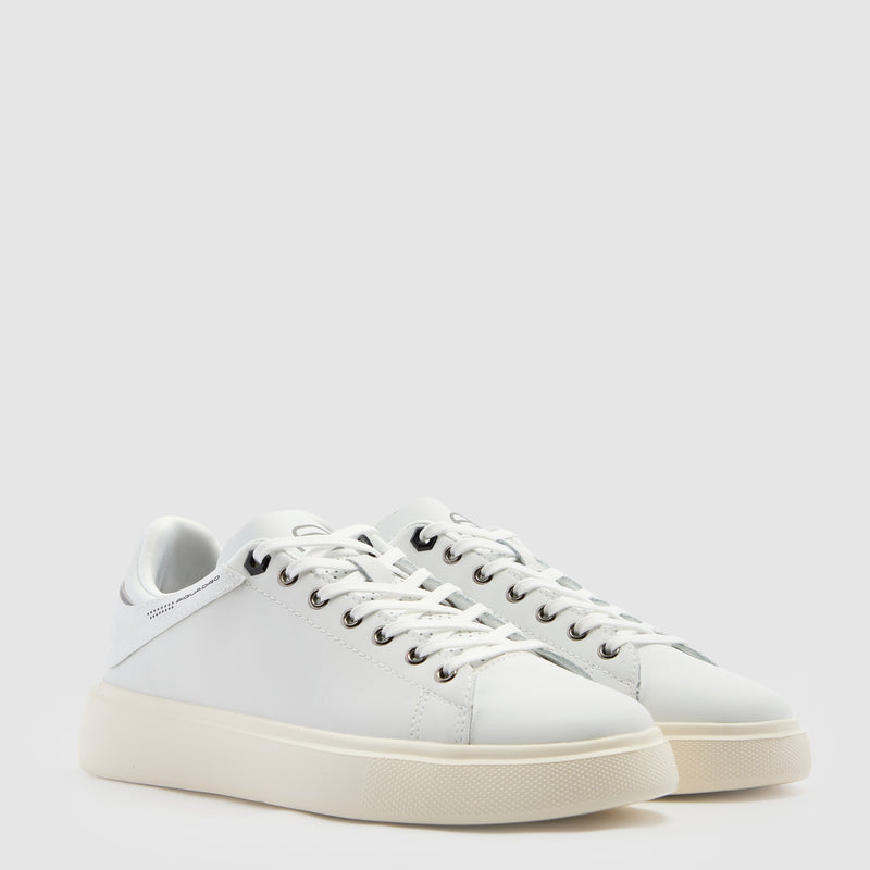 Men’s leather sneakers with ergonomic insole